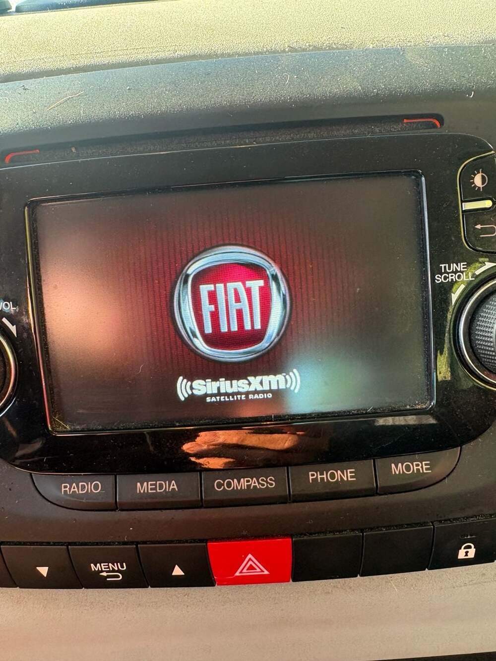 2014-2017 Fiat 500 500L Uconnect VP2 Radio 07355944800 Continental